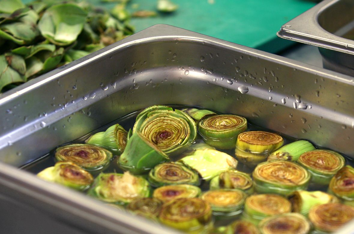 Stiftung Fintan - Gastro Fintan -  Gemüse in Wasser